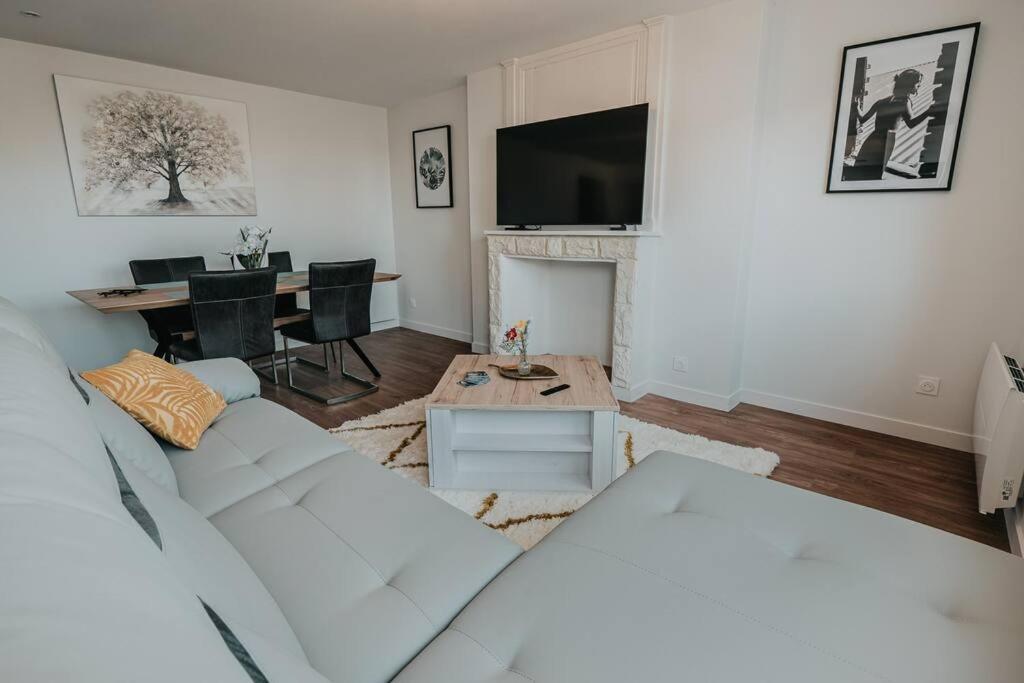 Appartement T3 Hyper Centre Saumur Bagian luar foto